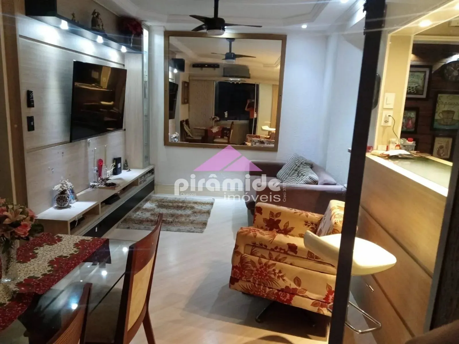 Apartamento, 2 quartos, 60 m² - Foto 1