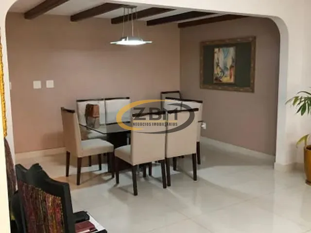 Apartamento com 243m² 4 quartos e 5 banheiros, à venda, no bairro Centro em Londrina