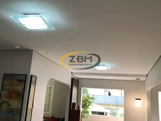 Apartamento com 243m² 4 quartos e 5 banheiros, à venda, no bairro Centro em Londrina