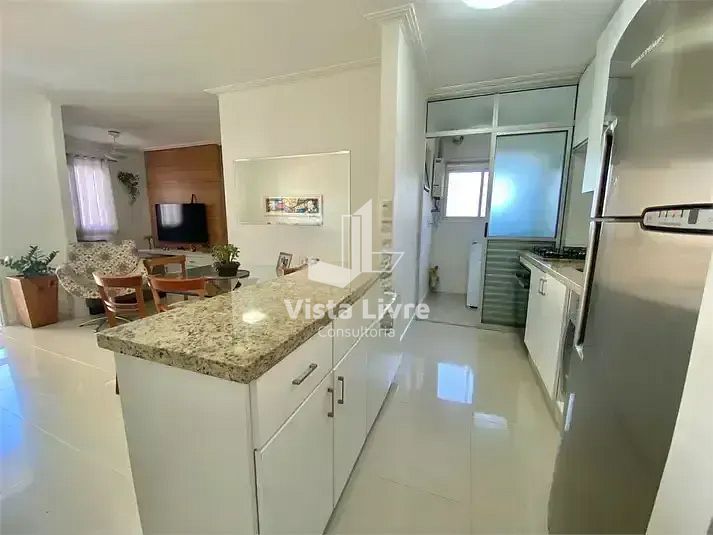 Apartamento à venda com 2 quartos, 66m² - Foto 11