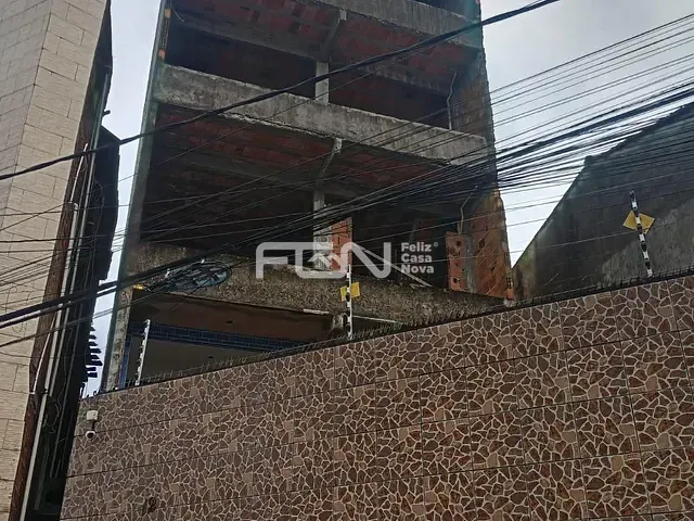 Apartamento 2 quartos e 2 banheiros, à venda, no bairro Centro em Lauro de Freitas