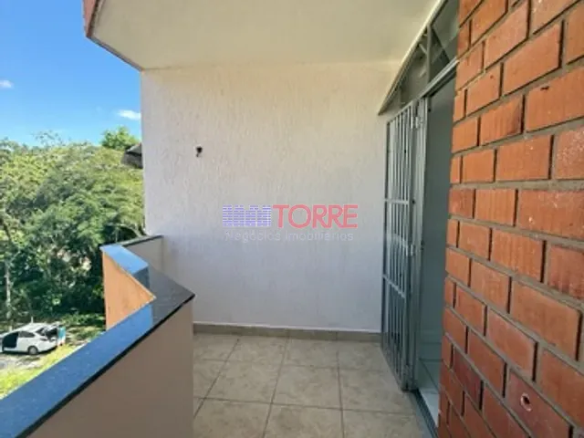 Apartamento 3 quartos e 2 banheiros, para alugar, no bairro Esperança em Ilhéus
