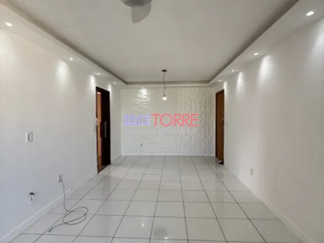 Apartamento 3 quartos e 2 banheiros, para alugar, no bairro Esperança em Ilhéus
