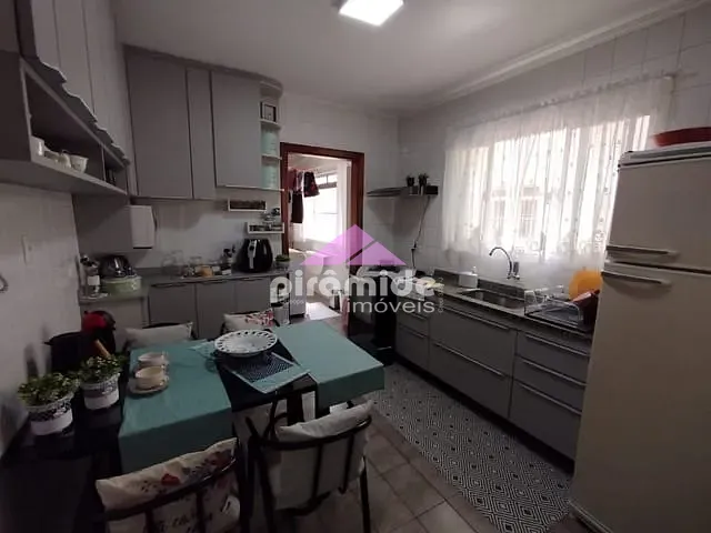 Apartamento com 101m² 3 quartos e 2 banheiros, à venda, no bairro Jardim Estoril em São José dos Campos