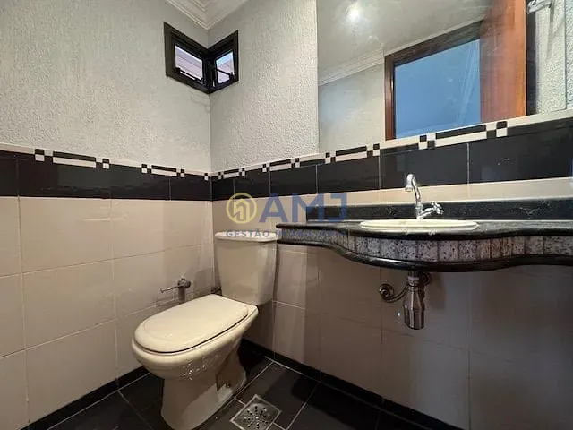Apartamento 3 quartos e 3 banheiros, para alugar, no bairro Setor Nova Suiça em Goiânia