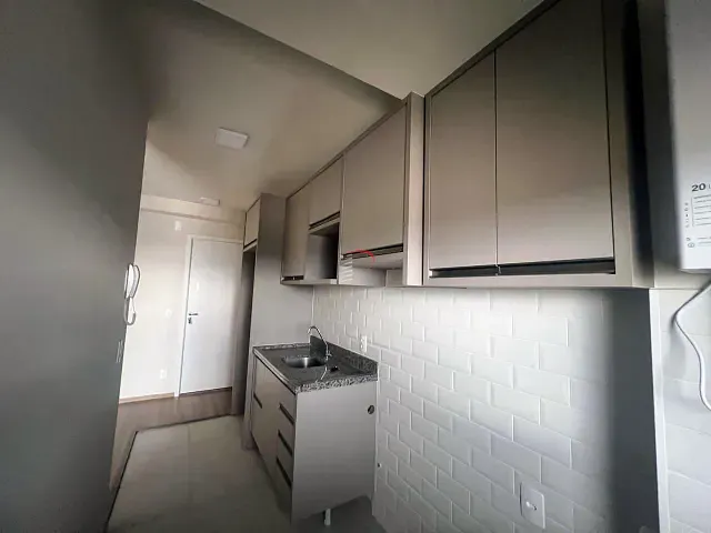 Apartamento com 105m² 2 quartos e 2 banheiros, para alugar, no bairro Centro em Londrina