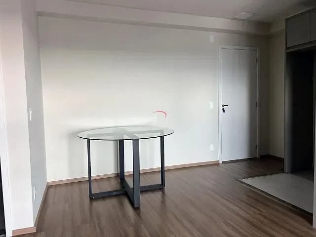 Apartamento com 105m² 2 quartos e 2 banheiros, para alugar, no bairro Centro em Londrina
