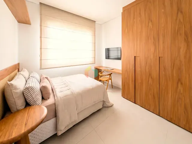 Apartamento com 50m² 2 quartos e 2 banheiros, à venda, no bairro Leblon em Rio de Janeiro