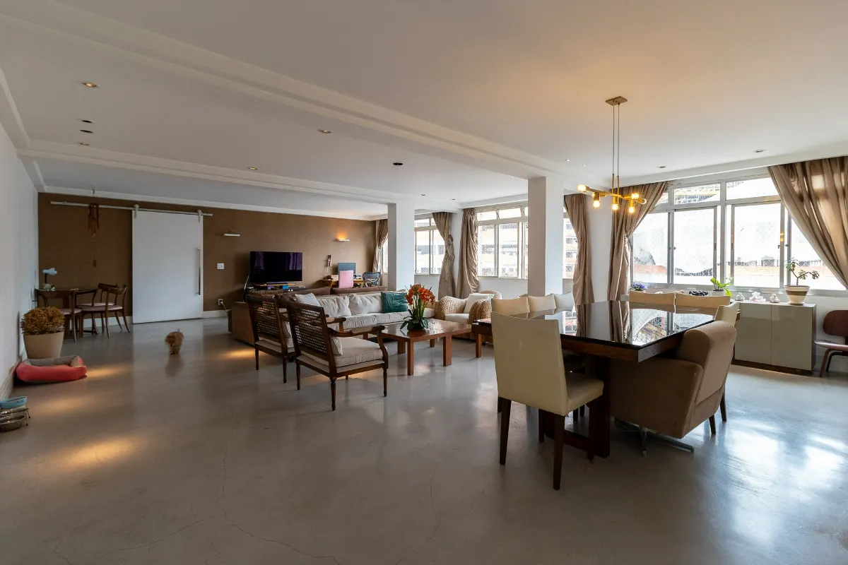 Apartamento para venda em Vila Nova Conceição com 2 quartos, 180m²