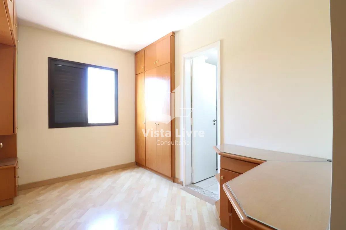 Apartamento à venda com 2 quartos, 70m² - Foto 13