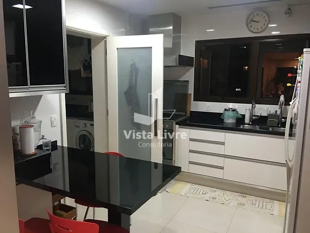 Apartamento com 177m² 3 quartos e 4 banheiros, à venda, no bairro Moema em São Paulo