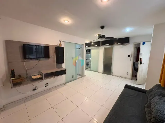 Apartamento com 46m² 1 quarto e 1 banheiro, à venda, no bairro Copacabana em Rio de Janeiro