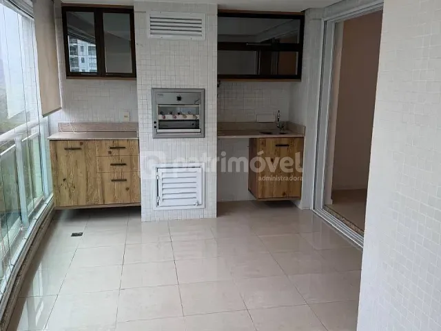 Apartamento com 112m² 3 quartos e 1 banheiro, à venda ou para alugar, no bairro Barra da Tijuca em Rio de Janeiro