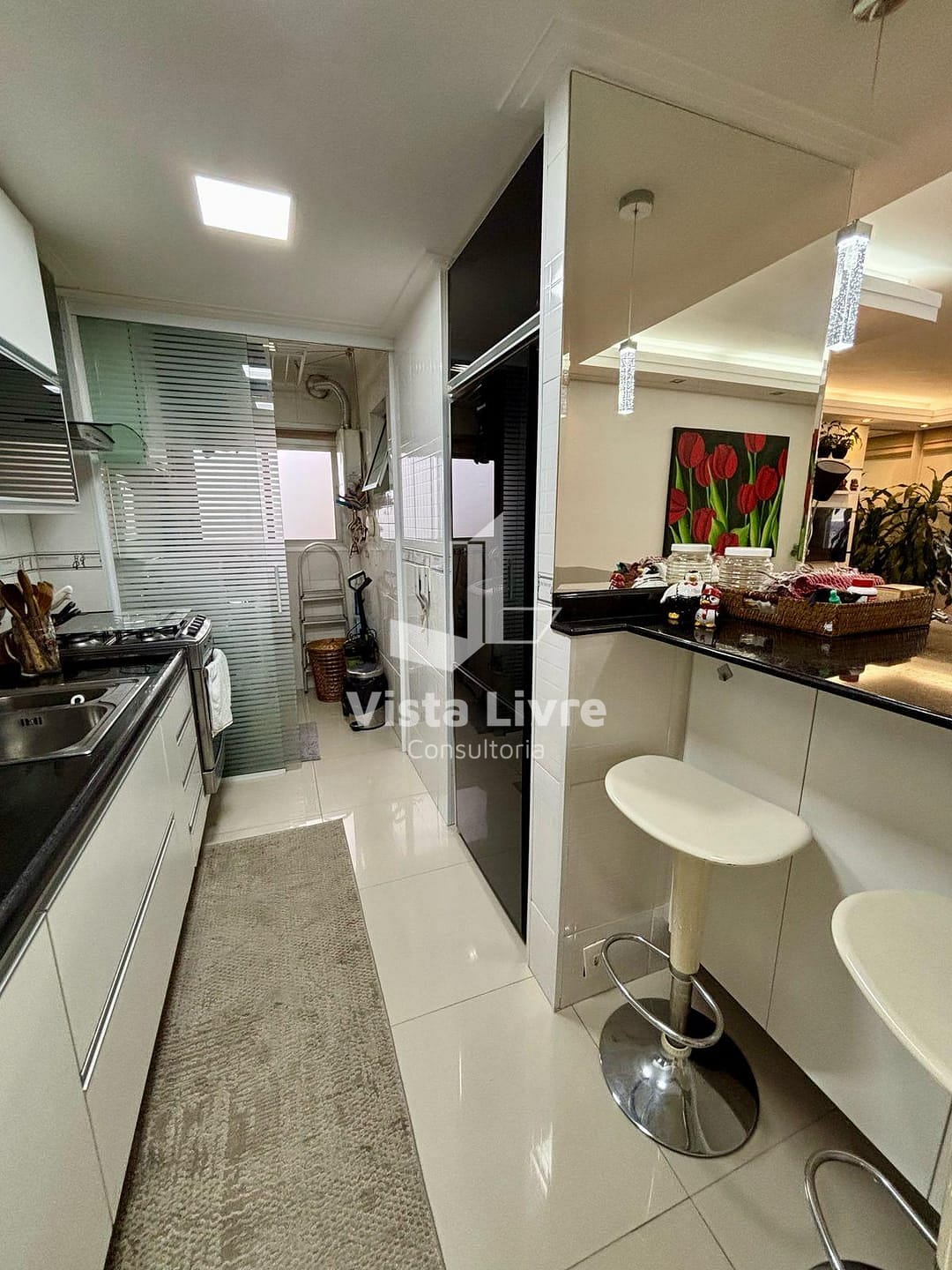 Apartamento à venda com 2 quartos, 65m² - Foto 17