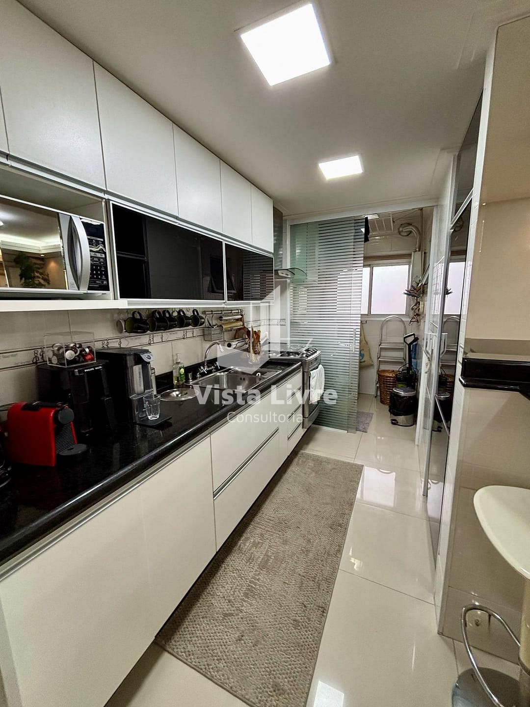 Apartamento à venda com 2 quartos, 65m² - Foto 9