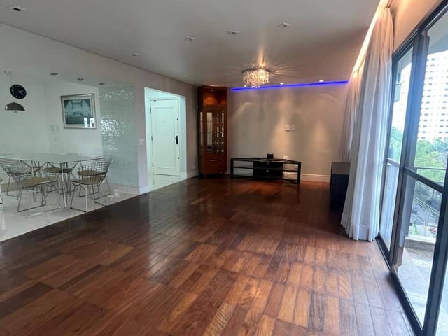 Foto do Apartamento - Amplo Apartamento de 145 m² à venda, 3 dormitórios, com 2 Suítes no Condomínio Edifício Itaparica, Localizado na região doTatuapé - São Paulo | Organização Imobiliária Açores
