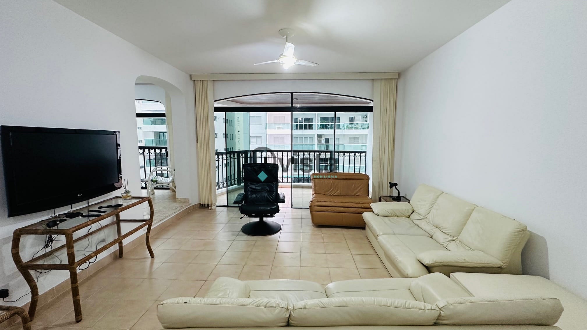 Apartamento, 3 quartos, 150 m² - Foto 1