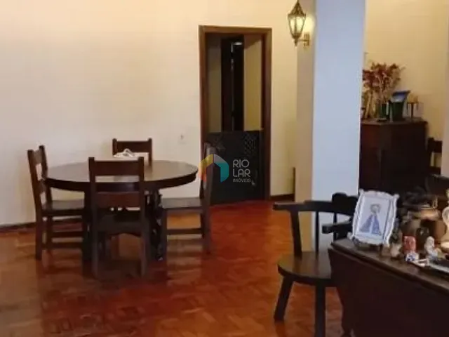 Apartamento com 210m² 3 quartos e 3 banheiros, à venda ou para alugar, no bairro Copacabana em Rio de Janeiro