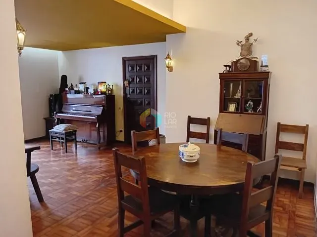 Apartamento com 210m² 3 quartos e 3 banheiros, à venda ou para alugar, no bairro Copacabana em Rio de Janeiro