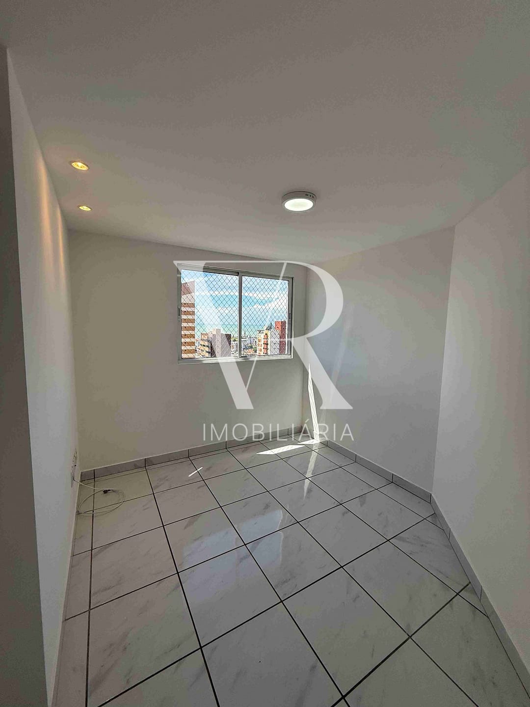 Apartamento à venda com 4 quartos, 95m² - Foto 10