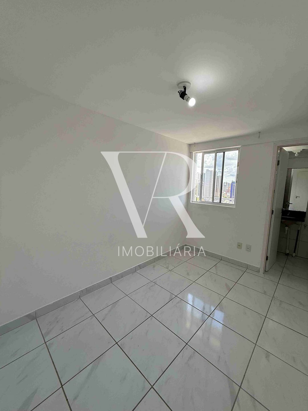 Apartamento à venda com 4 quartos, 95m² - Foto 14