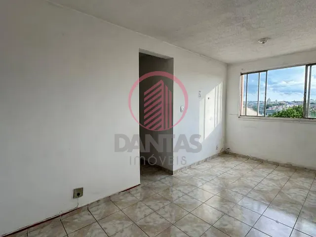 Apartamento 2 quartos e 1 banheiro, à venda, no bairro São Pedro em Osasco