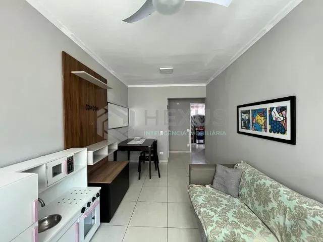 Apartamento 1 quarto e 1 banheiro, à venda, no bairro Jardim Astúrias em Guarujá