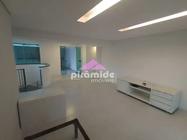 Apartamento com 1560m² 4 quartos e 2 banheiros, à venda, no bairro Prainha em Caraguatatuba