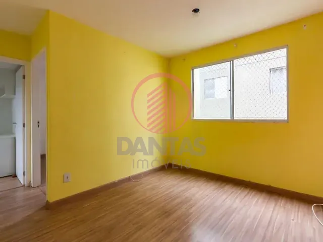 Apartamento 2 quartos e 1 banheiro, à venda, no bairro São Pedro em Osasco