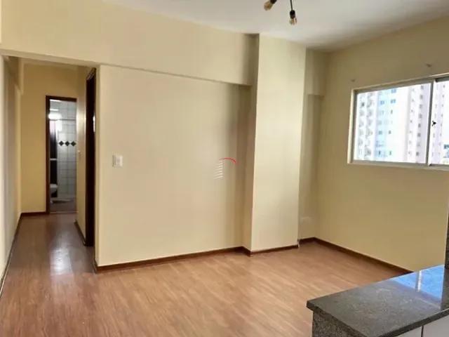 Apartamento com 66m² 2 quartos e 1 banheiro, à venda, no bairro Centro em Londrina