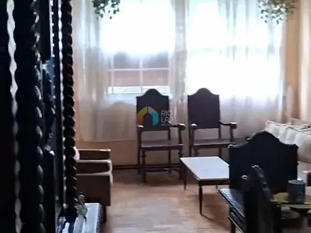 Apartamento com 128m² 4 quartos e 2 banheiros, à venda, no bairro Centro em Petrópolis