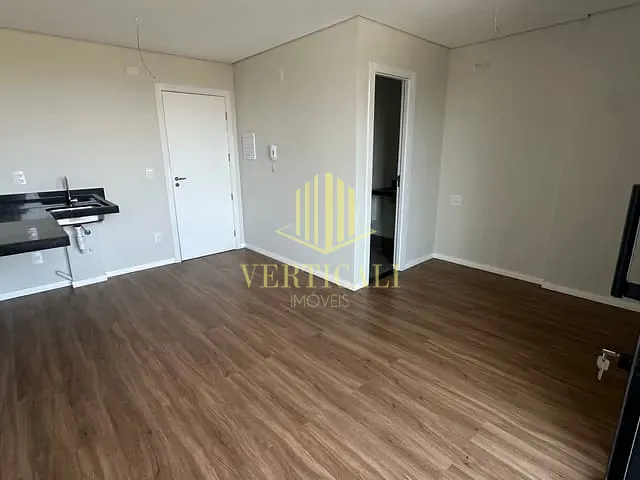 Flat com 29m² 1 quarto e 1 banheiro, à venda, no bairro Duque de Caxias em Cuiabá