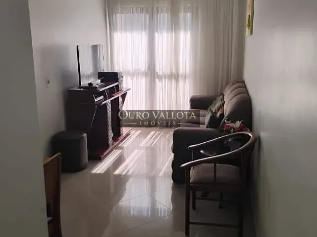 Apartamento com 57m² 2 quartos e 1 banheiro, à venda, no bairro Vila Carmosina em São Paulo