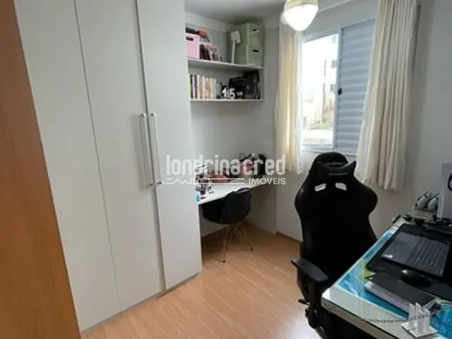 Apartamento 2 quartos e 1 banheiro, à venda, no bairro Colinas em Londrina