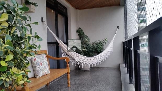 Apartamento, 3 quartos, 215 m² - Foto 1