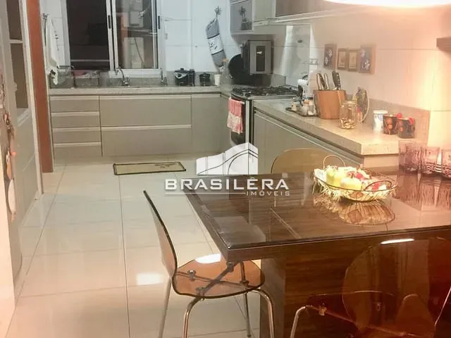 Apartamento com 162m² 4 quartos e 5 banheiros, à venda, no bairro Setor Bueno em Goiânia