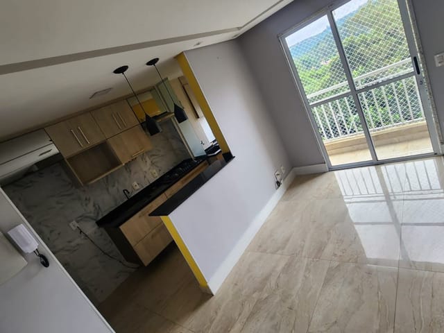 Apartamento com 47m² 2 quartos e 1 banheiro, à venda, no bairro Jardim Ísis em Cotia