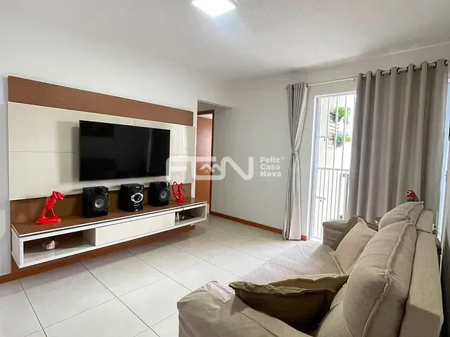 Apartamento 2 quartos e 1 banheiro, à venda, no bairro Alto da Cruz em Camaçari