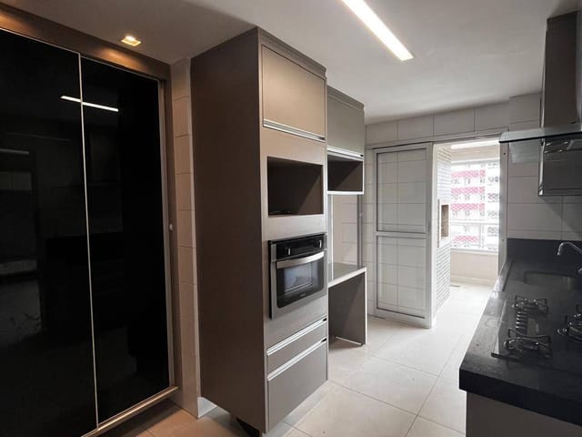 Apartamento 3 quartos e 4 banheiros, à venda ou para alugar, no bairro Jardim Aclimação em Cuiabá