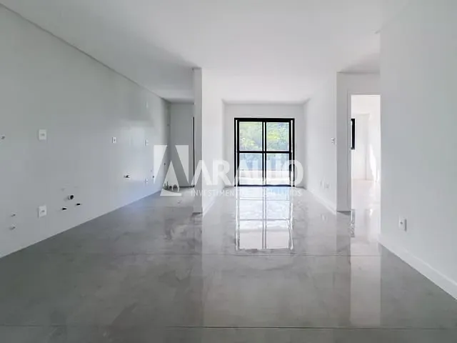 Apartamento 2 quartos e 2 banheiros, à venda, no bairro Fazenda em Itajaí