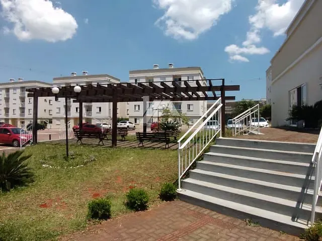 Apartamento 3 quartos e 1 banheiro, à venda, no bairro Uvaranas em Ponta Grossa