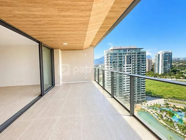 Apartamento com 231m² 4 quartos e 5 banheiros, à venda, no bairro Barra da Tijuca em Rio de Janeiro