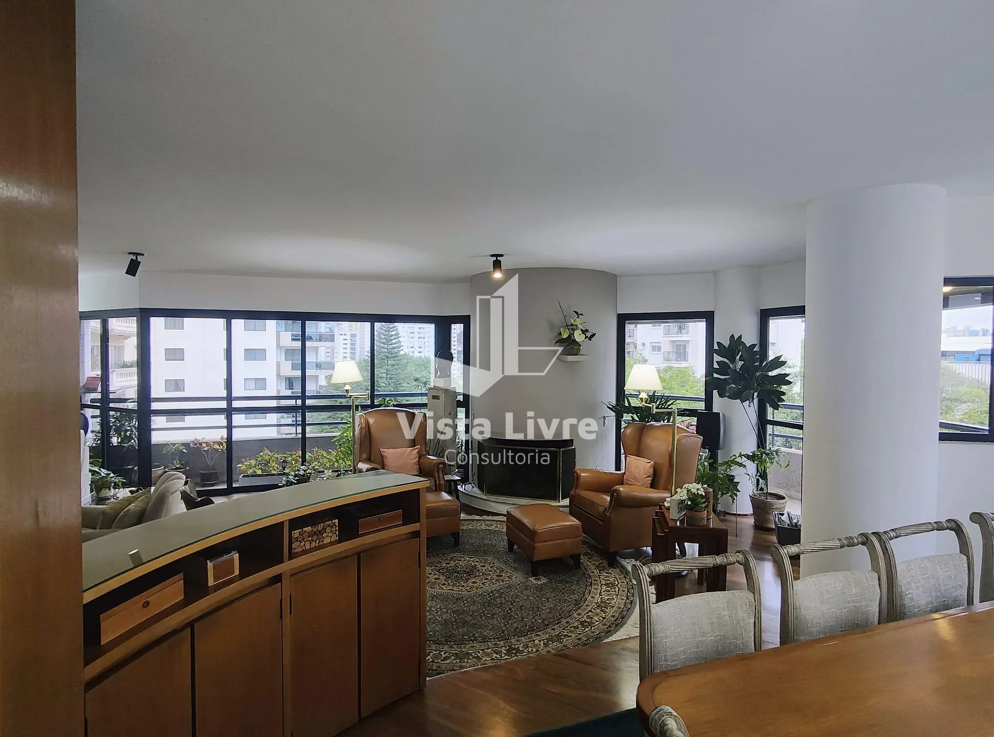 Apartamento, 3 quartos, 215 m² - Foto 1