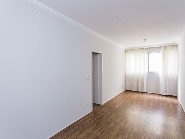 Foto do Apartamento - Apartamento à venda com 3 dormitorios, 1 banheiro, 1 vaga de garagem no Edifício Mayer, Jardim Higienópolis, Londrina | Guepardo Imob