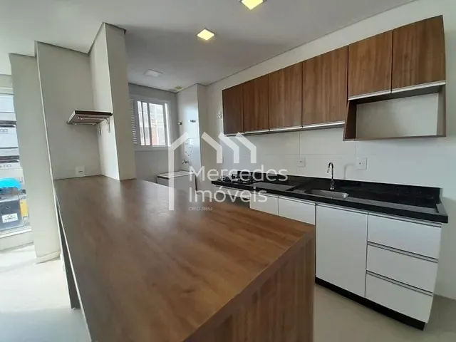 Apartamento com 80m² 2 quartos e 2 banheiros, para alugar, no bairro Centro em Itajaí
