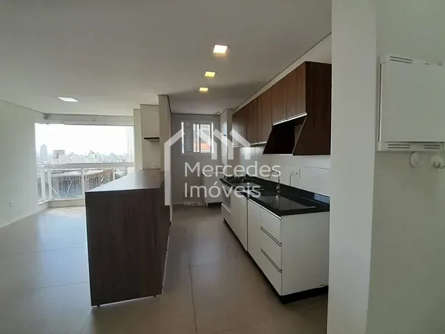 Apartamento com 80m² 2 quartos e 2 banheiros, para alugar, no bairro Centro em Itajaí