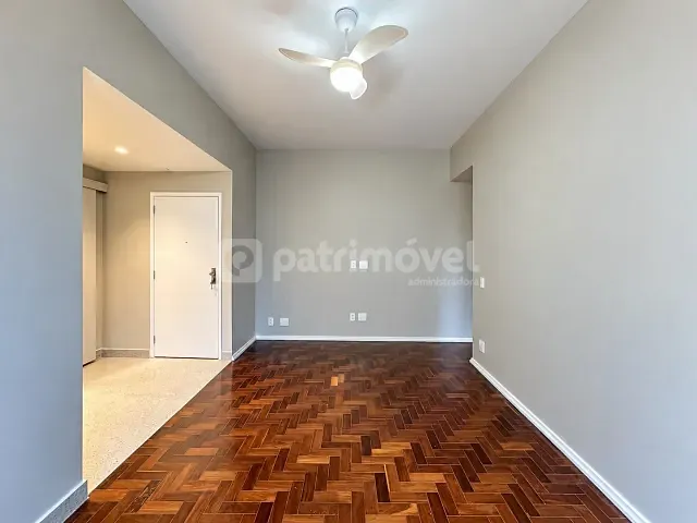 Apartamento 2 quartos e 1 banheiro, à venda ou para alugar, no bairro Ipanema em Rio de Janeiro