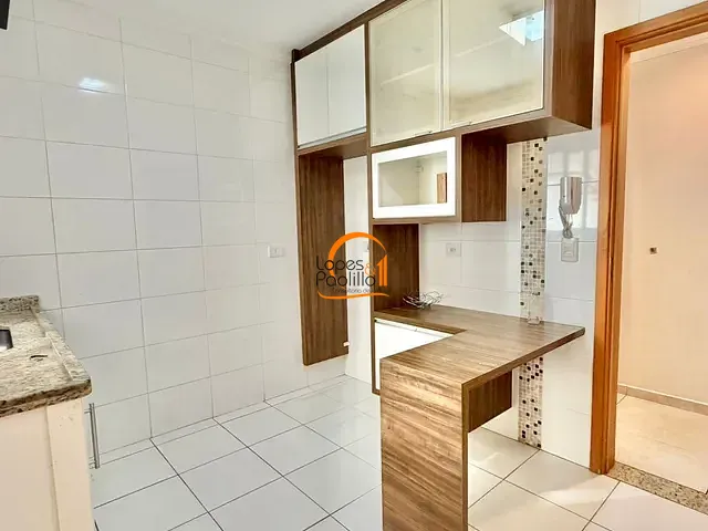 Apartamento com 136m² 3 quartos e 3 banheiros, para alugar, no bairro Atibaia Jardim em Atibaia