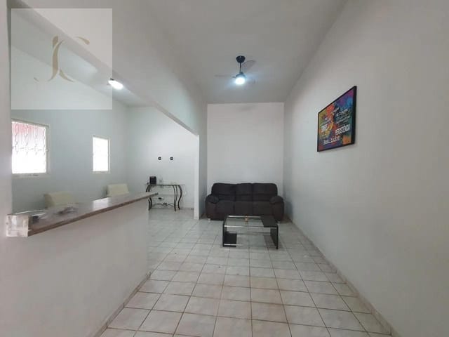 Casa 3 quartos e 3 banheiros, à venda, no bairro Chácara dos Pinheiros em Cuiabá