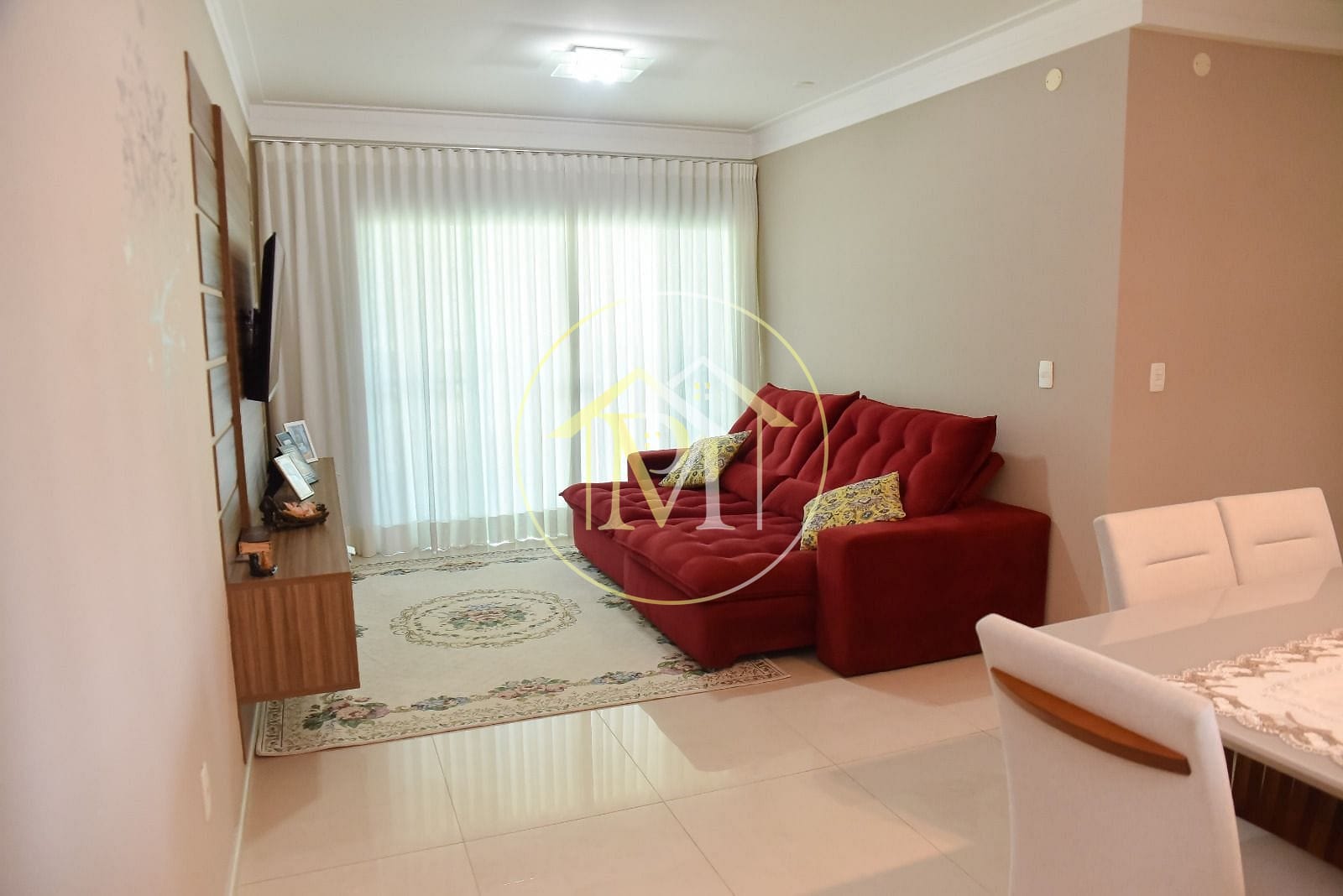 Apartamento à venda com 3 quartos, 105m² - Foto 2
